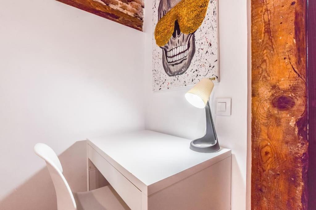 Unique Flat La Latina * Billiard & Darts Apartment Madrid Luaran gambar