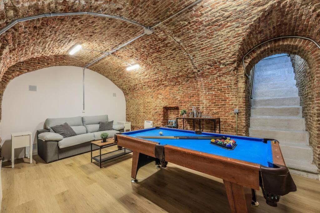 Unique Flat La Latina * Billiard & Darts Apartment Madrid Luaran gambar